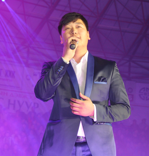 Дуучин П.Идэржавхлангийн шинэ уран бүтээл “Хүлээсэн учрал”